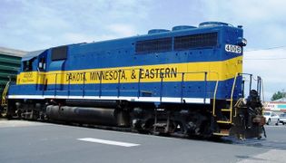 EMD GP40, configured for long hood forward. The "F" isn't visible. This example is a hood style locomotive
